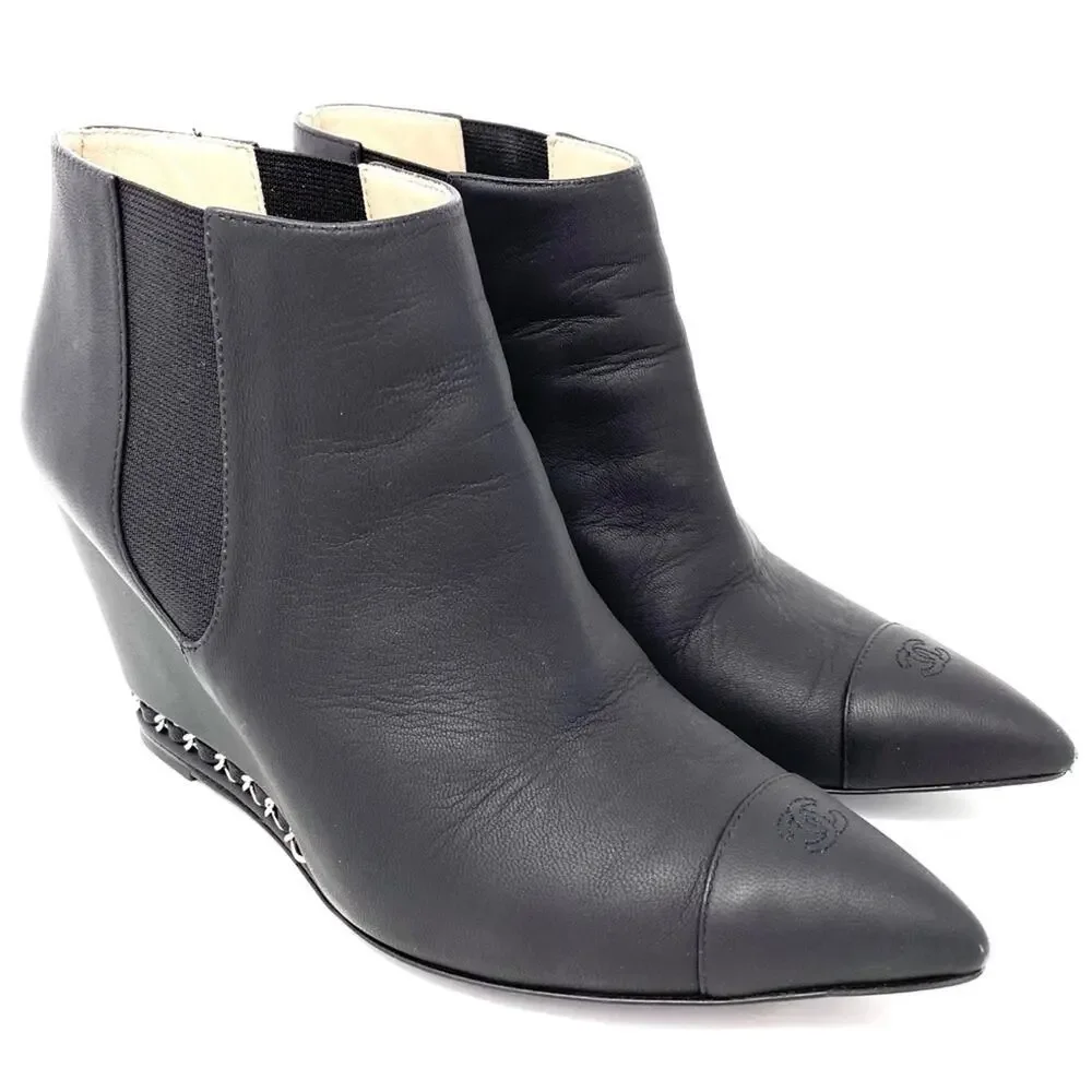Chanel Black Boots w LOGO Pointed Toe Chain Detail 38.5 AUTHENTIC box included
